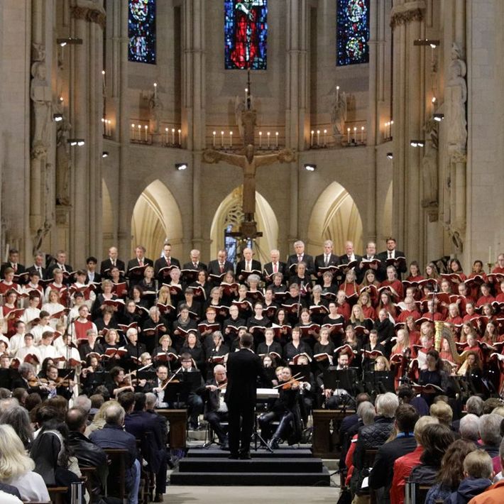 Die Uraufführung des Oratoriums „Pax“ (Frieden) im St.-Paulus-Dom Münster im Rahmen des Katholikentages in Münster im Mai 2018.